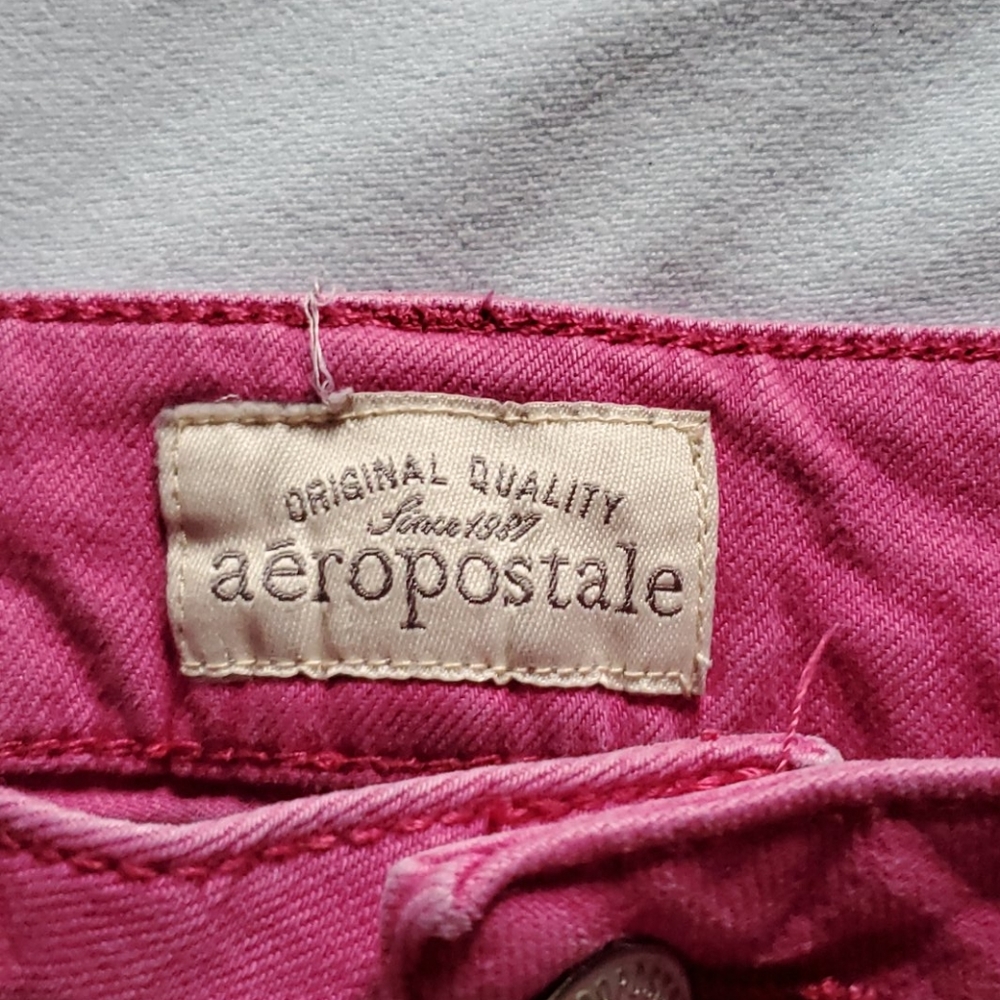 Shorts - Picture 2 of 3